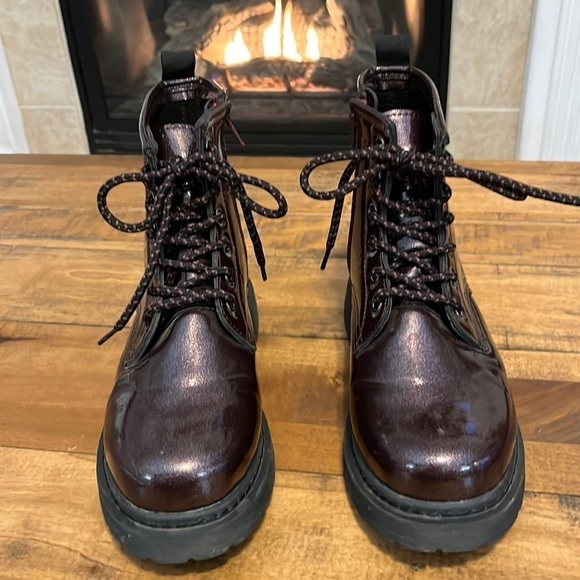 MADDEN Girl Combat Boots 4 metallic  ankle boots , small scuff mark R heel - Picture 2 of 8